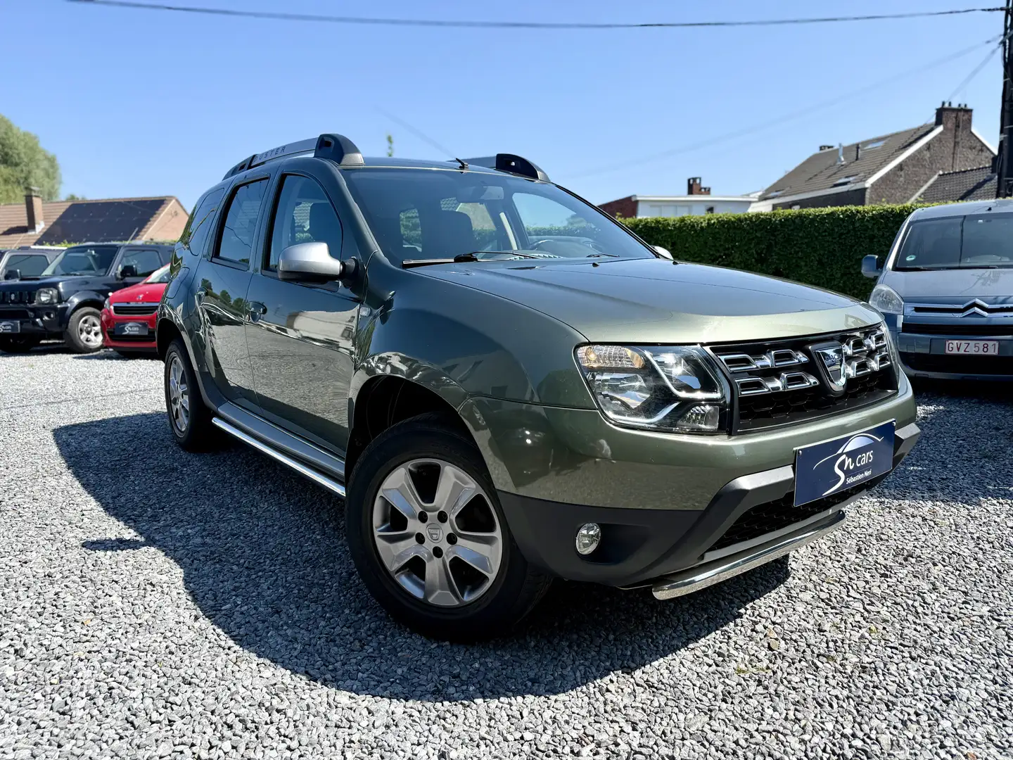 Dacia Duster 1.5 dCi 4x4 Prestige *** GPS AIRCO *** Vert - 1