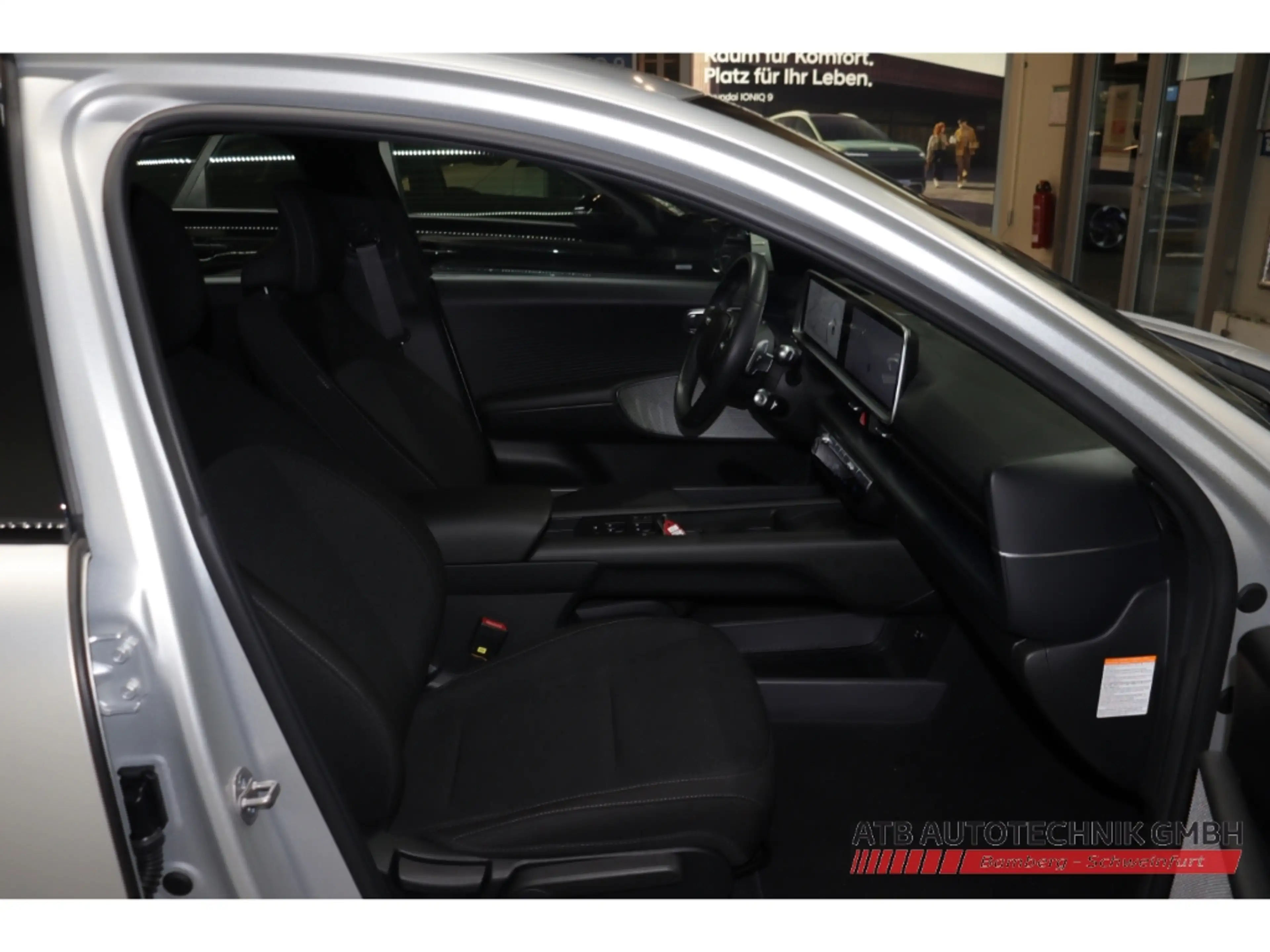 Hyundai IONIQ 6 77,4 kWh DYNAMIQ 97,1% SOH Navi LED ACC — photo 13