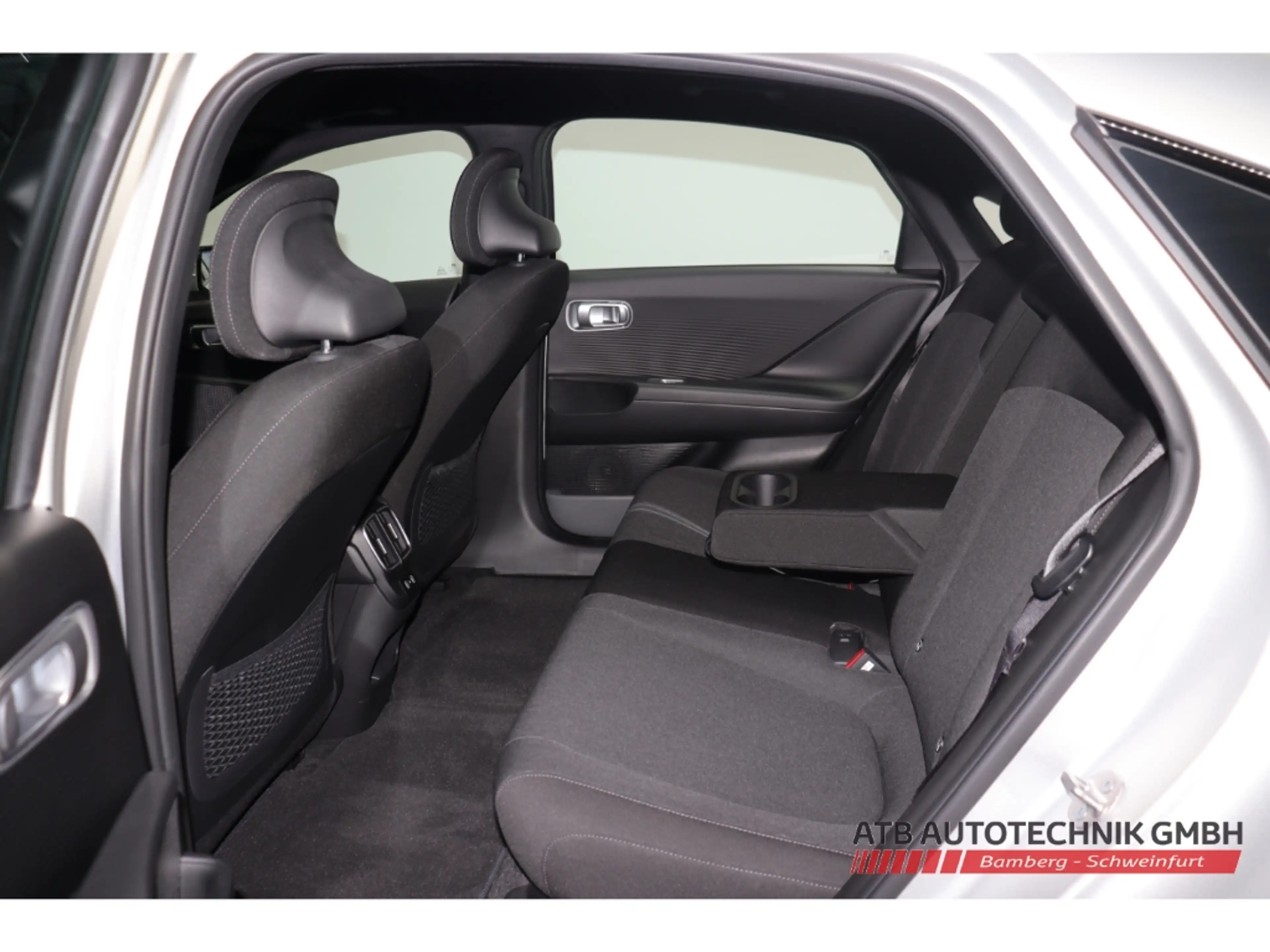 Hyundai IONIQ 6 77,4 kWh DYNAMIQ 97,1% SOH Navi LED ACC — photo 12