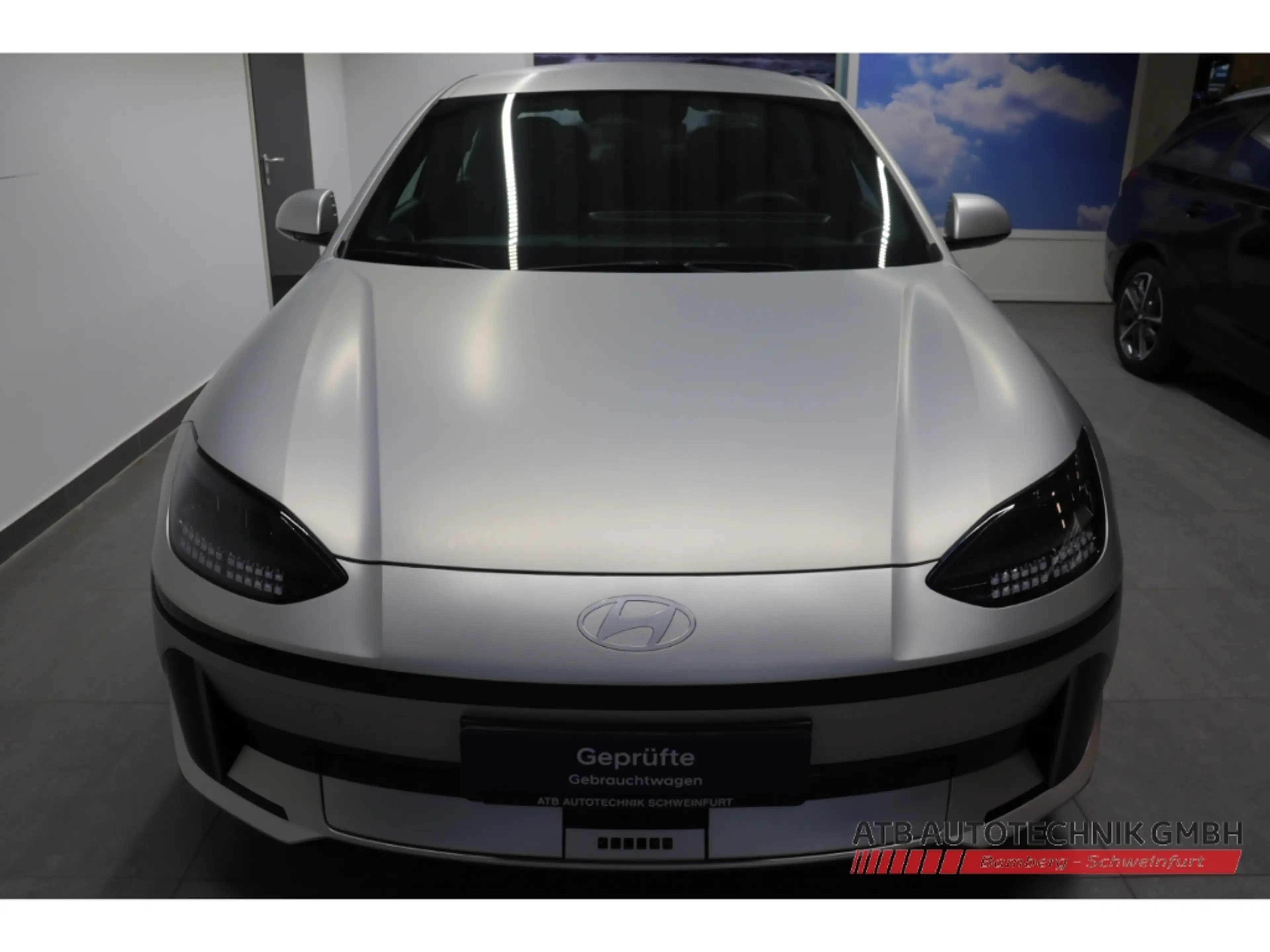 Hyundai IONIQ 6 77,4 kWh DYNAMIQ 97,1% SOH Navi LED ACC — photo 3