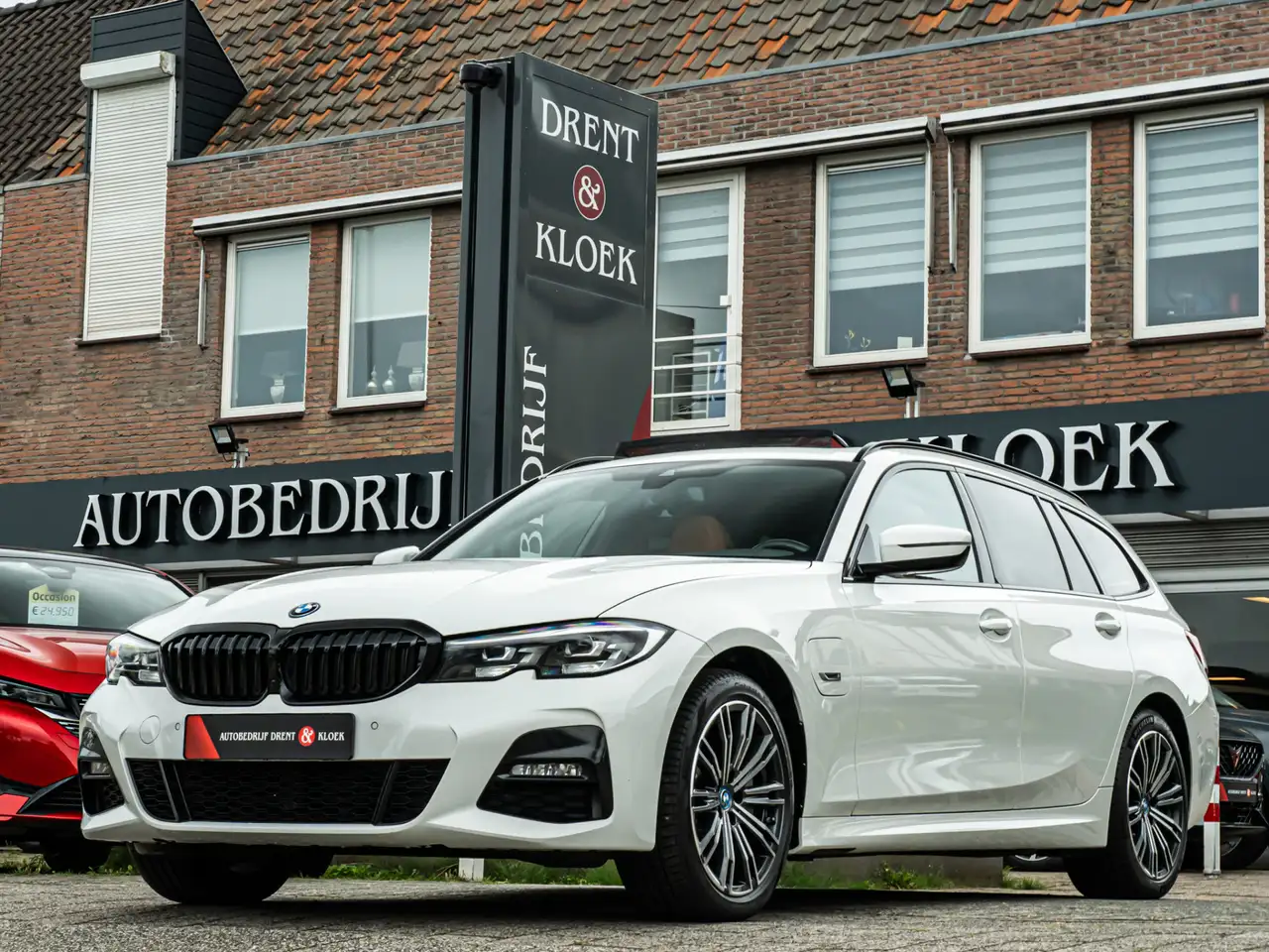 BMW 330