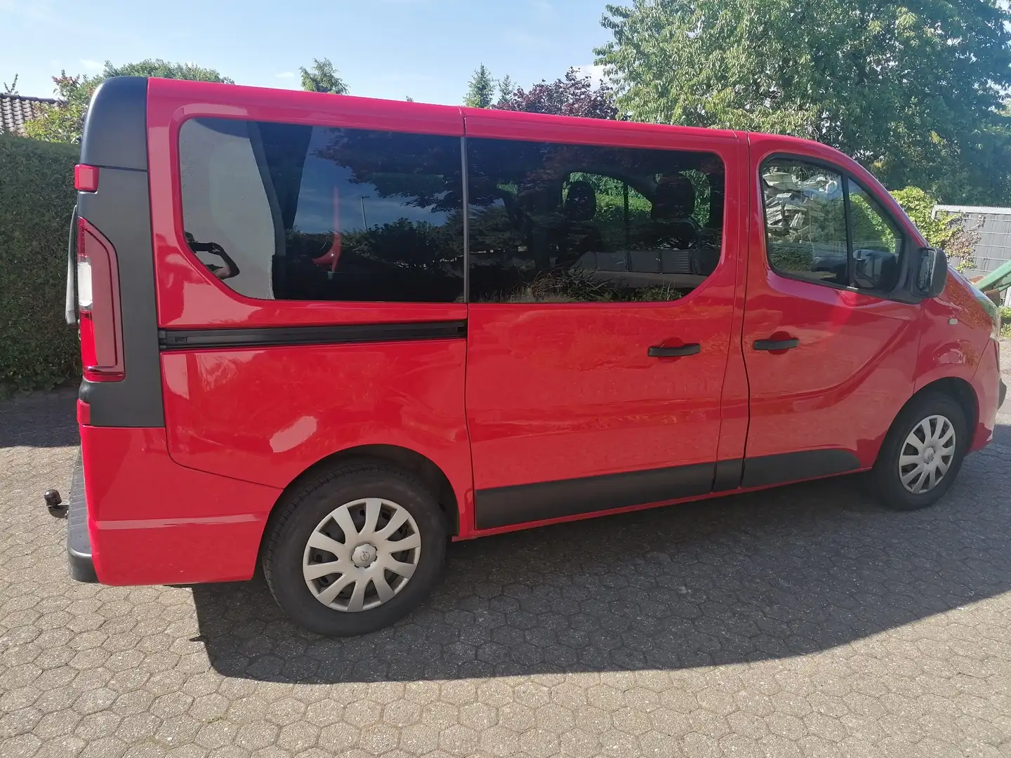Opel Vivaro 1.6 CDTI-8 Sitzer-Navi-Kamera-Sitzheizung-Tempomat Rot - 2