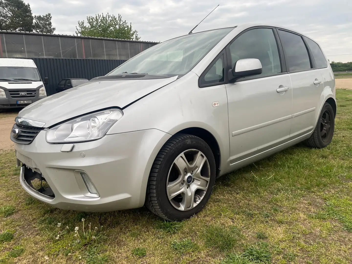 Ford C-Max 2.0 Aut. TÜV 2/26+AHK+KLIMA *Wildschaden vo-li* Silber - 1