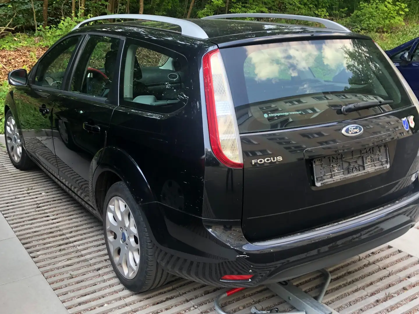 Ford Focus Focus Turnier 1.6 Ti-VCT Style Schwarz - 1