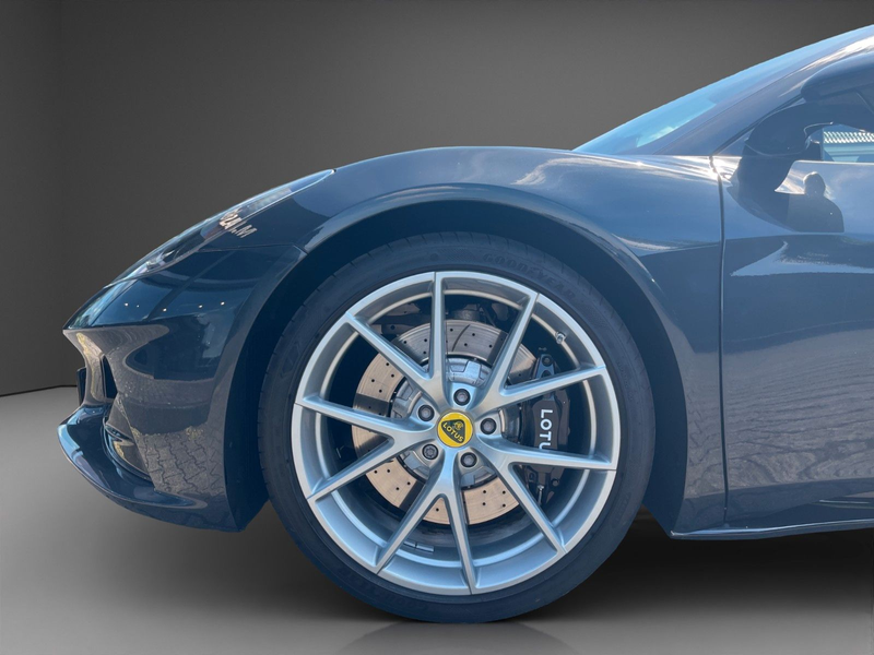 Lotus Emira V6 First Edition Automatik sehr selten — photo 10