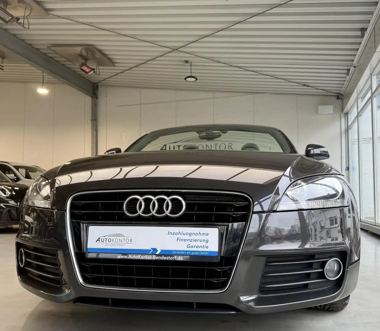 Audi TT Roadster 1.8 TFSI   *Navi *PDC *Tempomat Grau - 1
