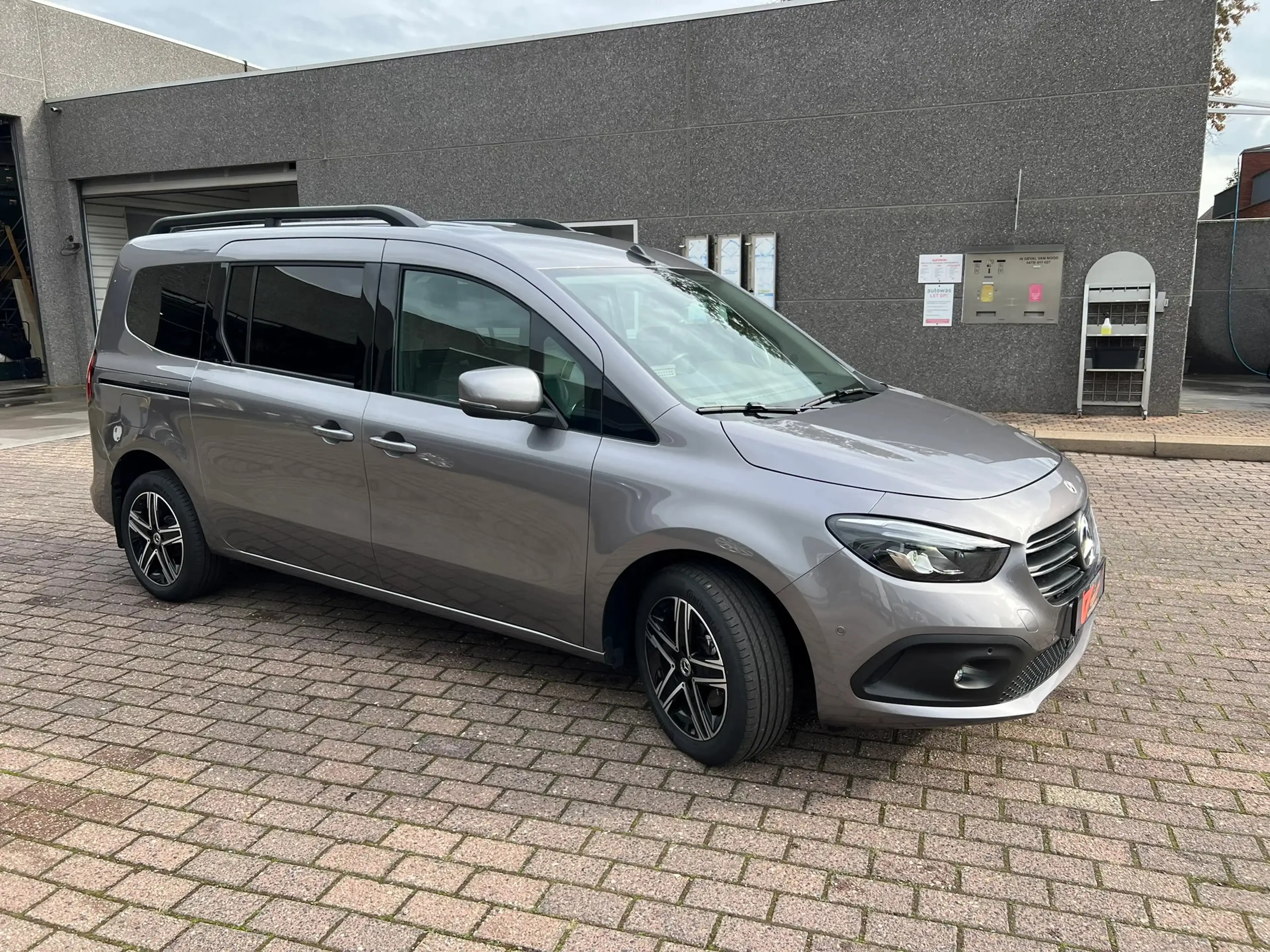 Mercedes-Benz T-Class 180 L2 FWD AUTO (31.000€ex.) — photo 3