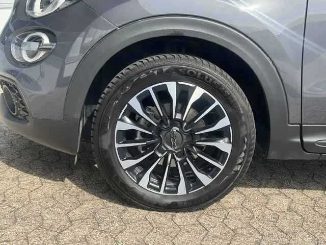 Fiat 500x view 10