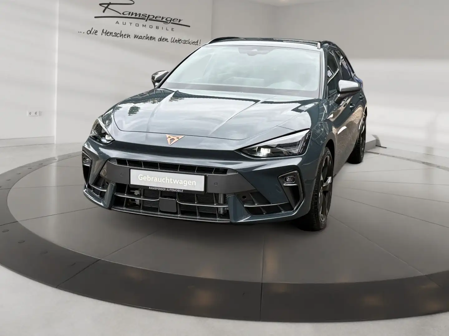 CUPRA Leon Sportstourer 1.5 eTSI LED/Assist/Kamera/uvm Bleu - 2