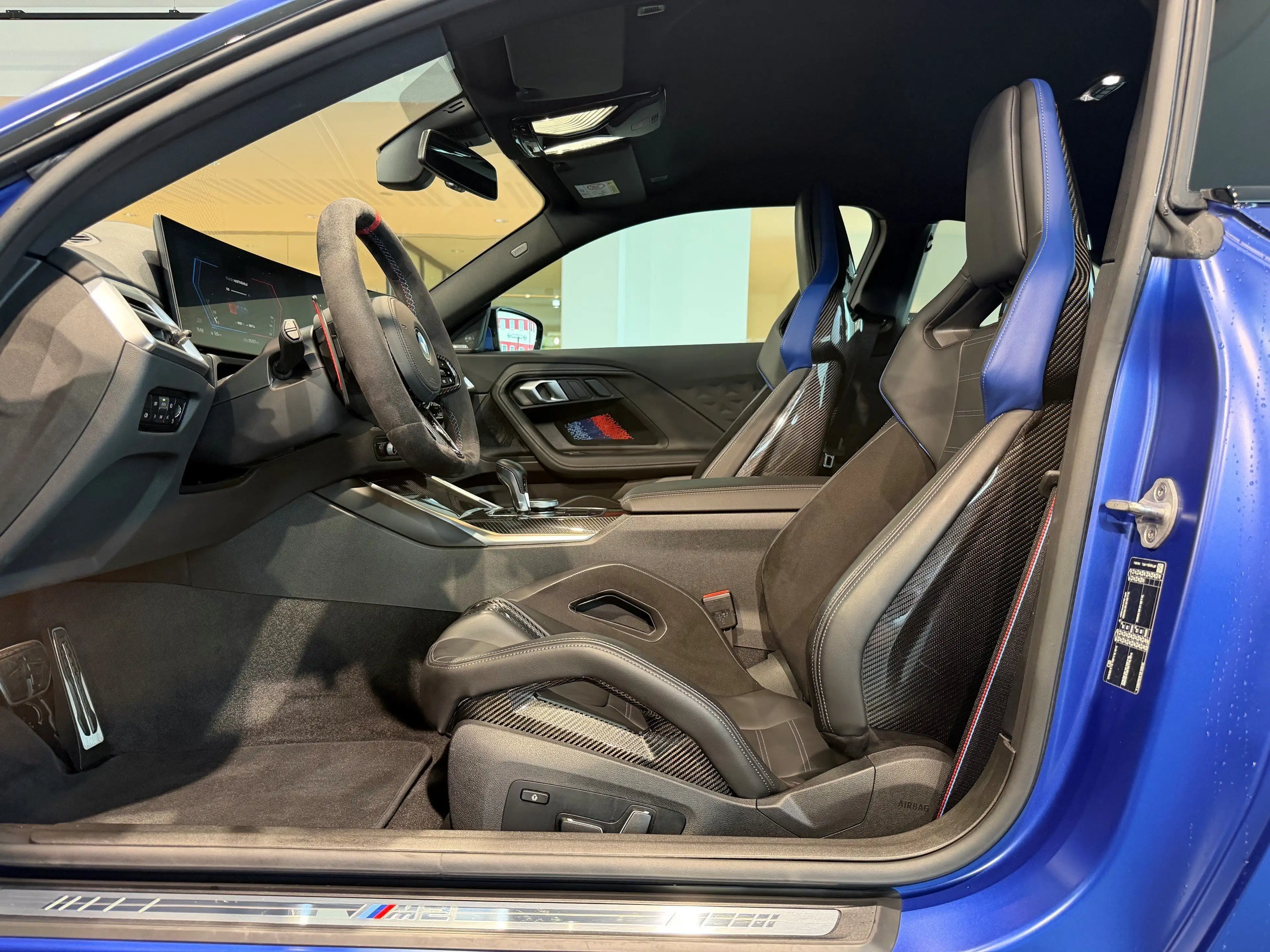 BMW M2 Coupé INDIVIDUAL M RACE TRACK PAKET — photo 12