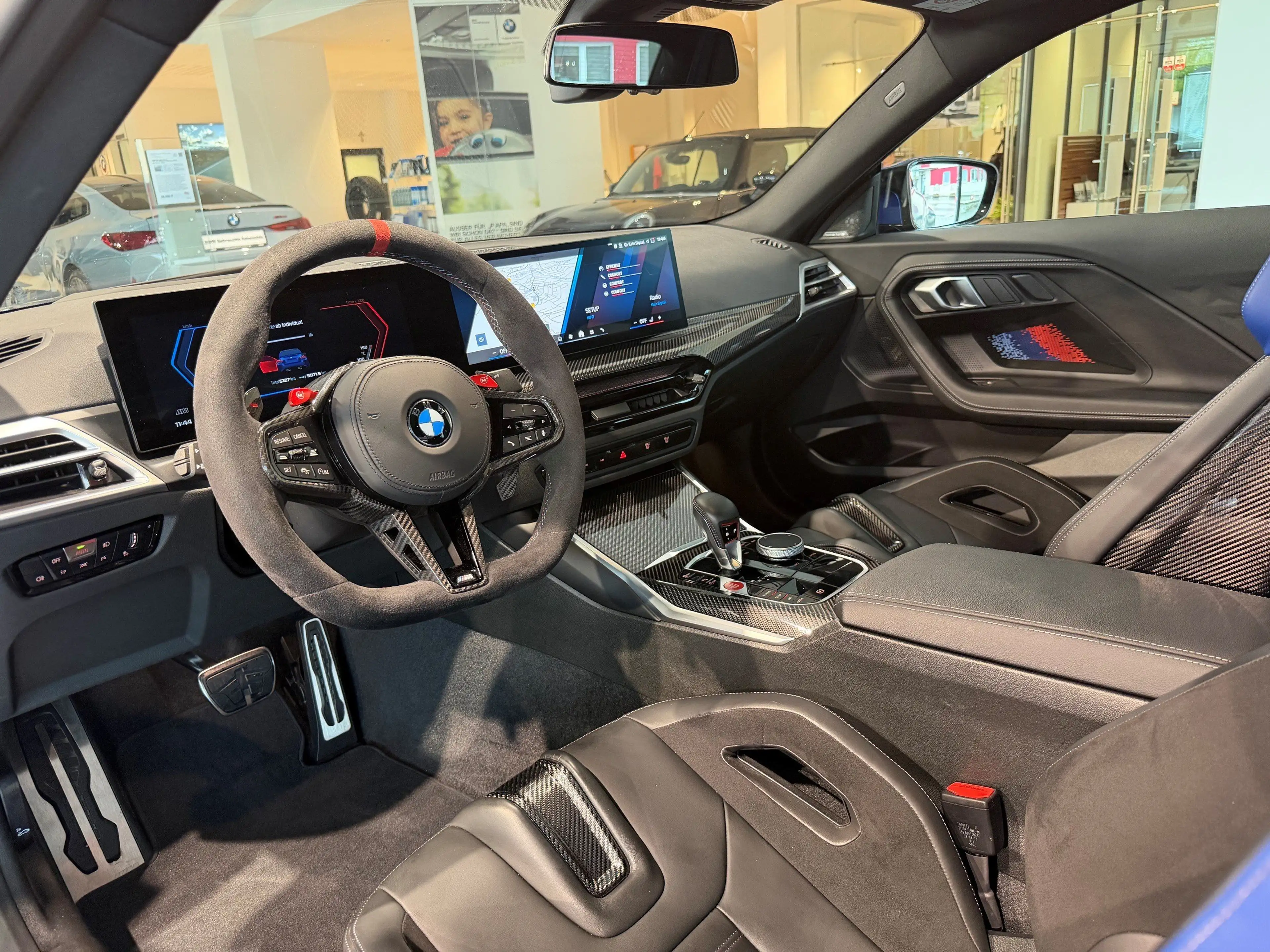 BMW M2 Coupé INDIVIDUAL M RACE TRACK PAKET — photo 13
