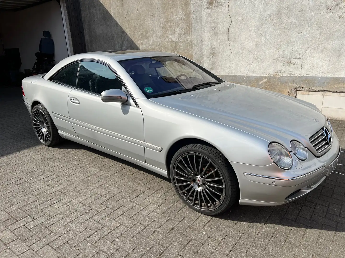 Mercedes-Benz CL 600 CL 600 e.SD Gümüş rengi - 1