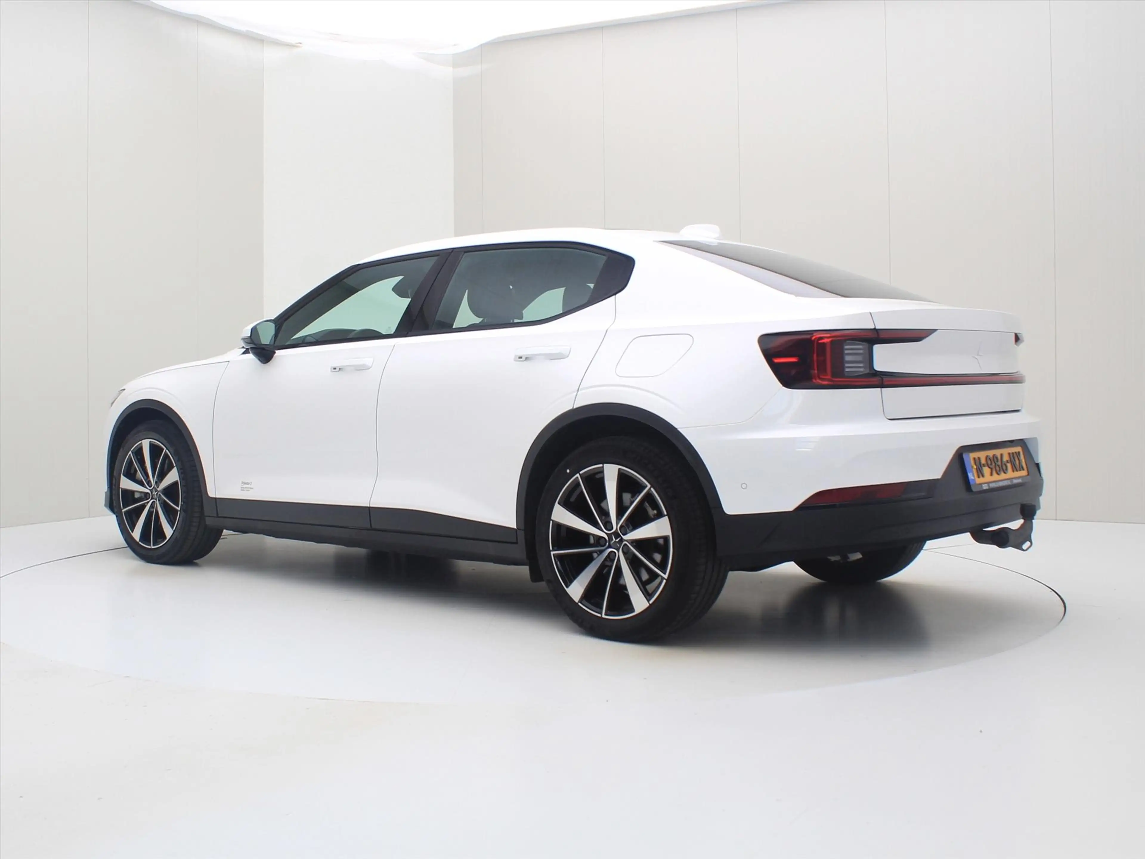 Polestar 2 Long Range Single Motor 231pk [ TREKHAAK+PANO+360C — photo 3
