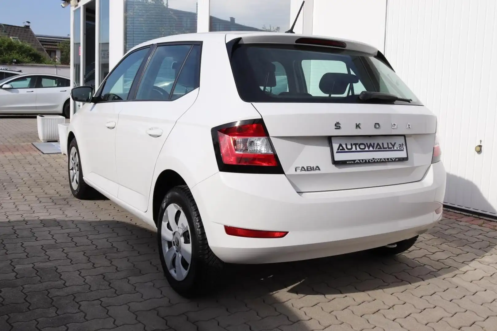 Skoda Fabia Fabia Ambition 1,0 Weiß - 2
