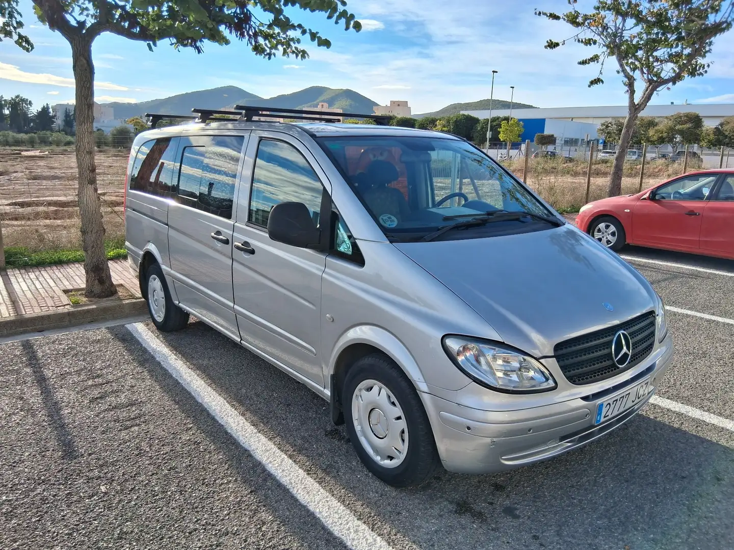 Mercedes-Benz Vito 115CDI L Larga Aut. - 1