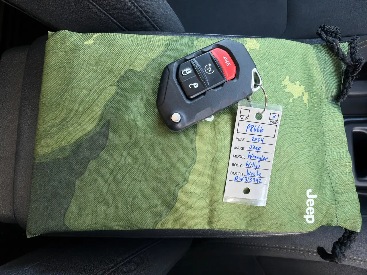 Jeep Wrangler снимка Jeep Wrangler