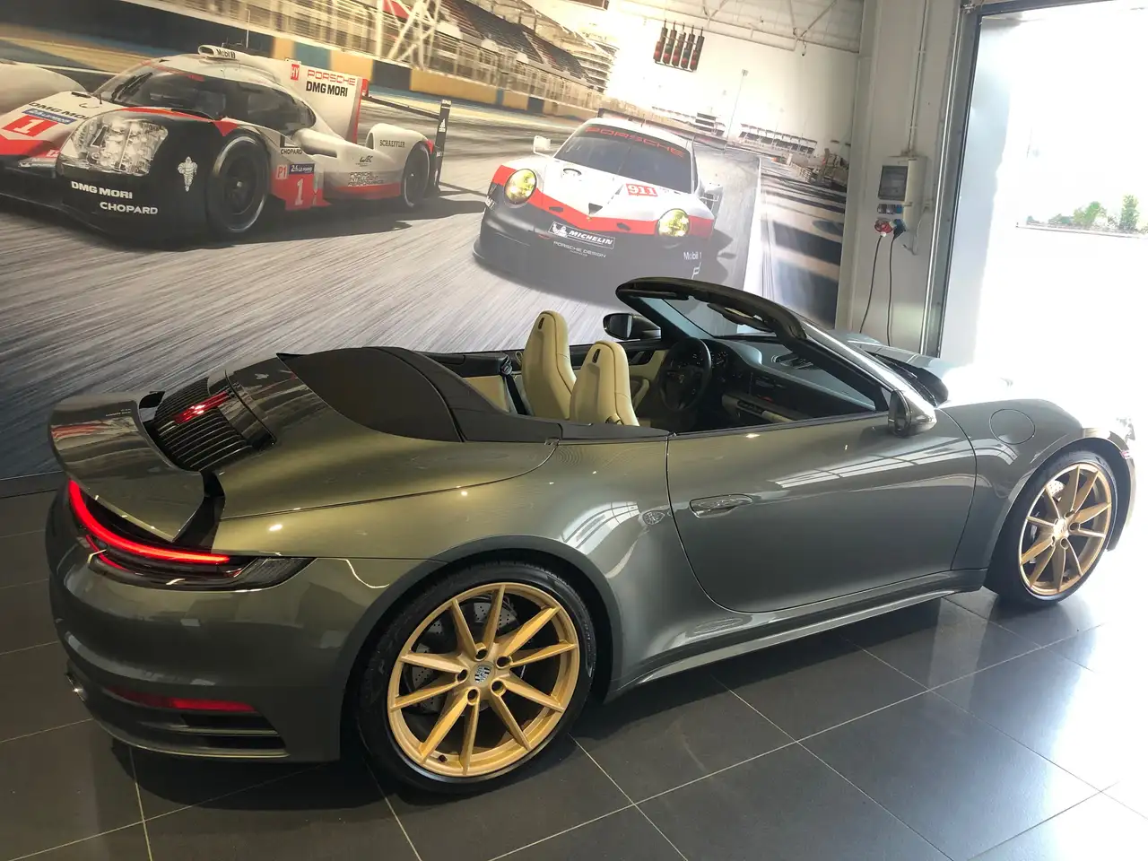 Porsche 992
