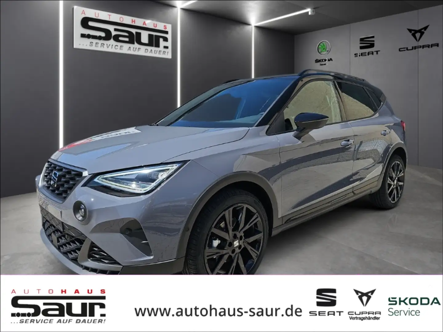 SEAT Arona FR Black Edition 1.5 TSI DSG RÜCKFAHRKAMERA AHK PD Grijs - 1