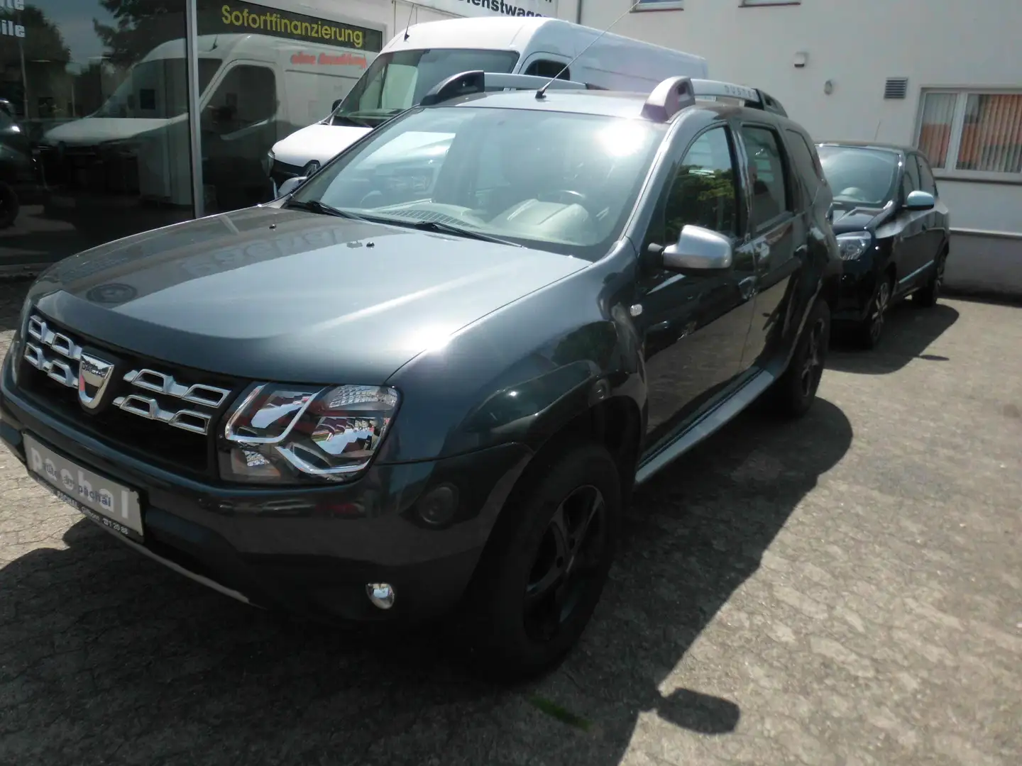 Dacia Duster dCi  Prestige++NAVI++PDC++Sitzhzg.+AHK Grau - 2