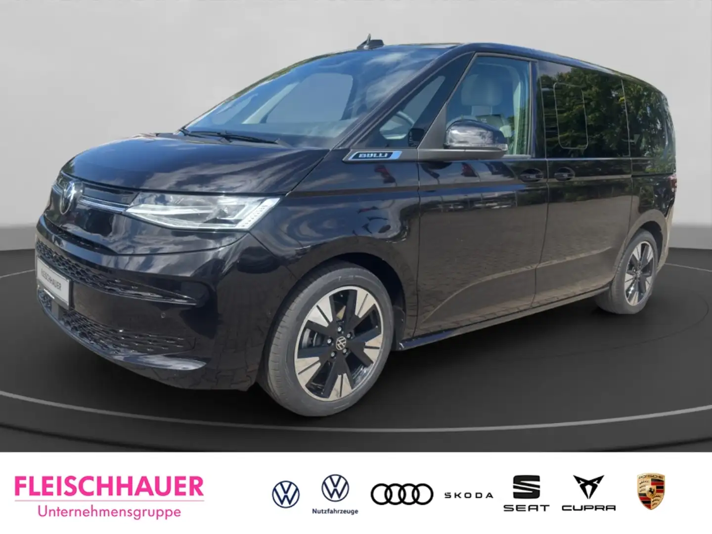 Volkswagen T7 Multivan 2.0  Life 2,0 l 110 kW TDI SCR Front Schwarz - 1