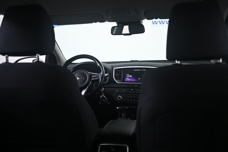 Kia Sportage 1,6 CRDI MHD AWD Silber DCT Aut. — photo 12