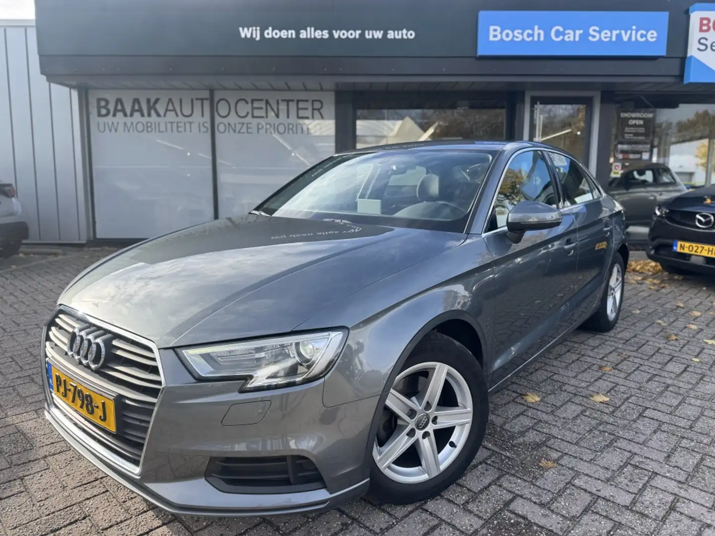 Audi A3 Limousine 1.4 TFSI CoD ProLine | Carplay | Camera Gris - 1