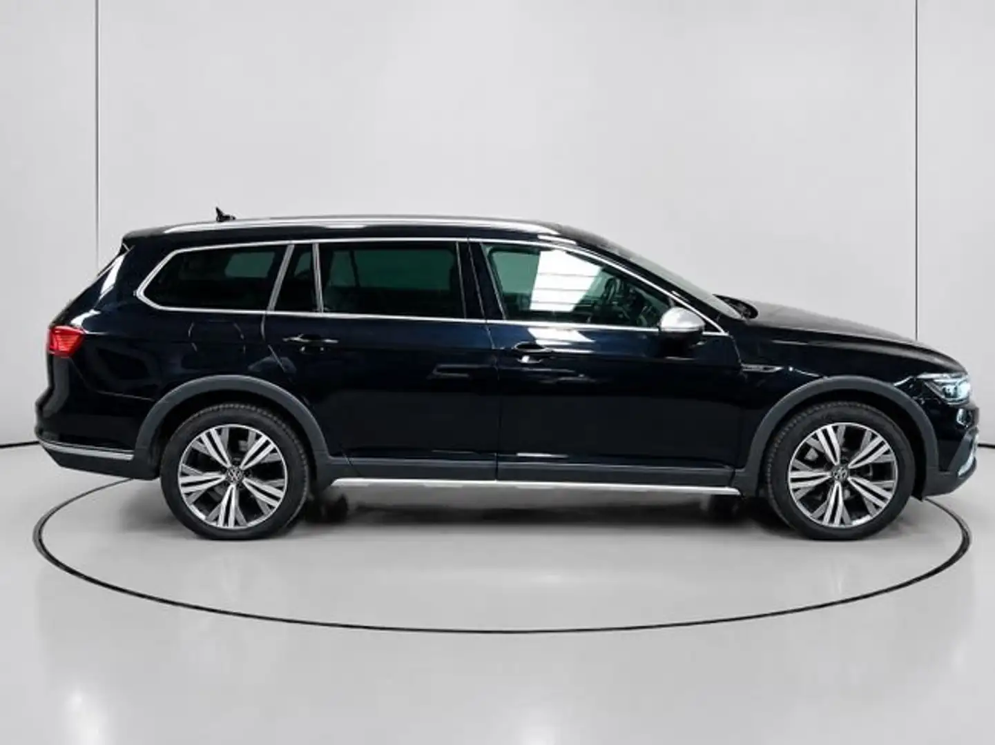 Volkswagen Passat 2.0TDI R-Line DGS7 4Motion 142kW Negro - 2