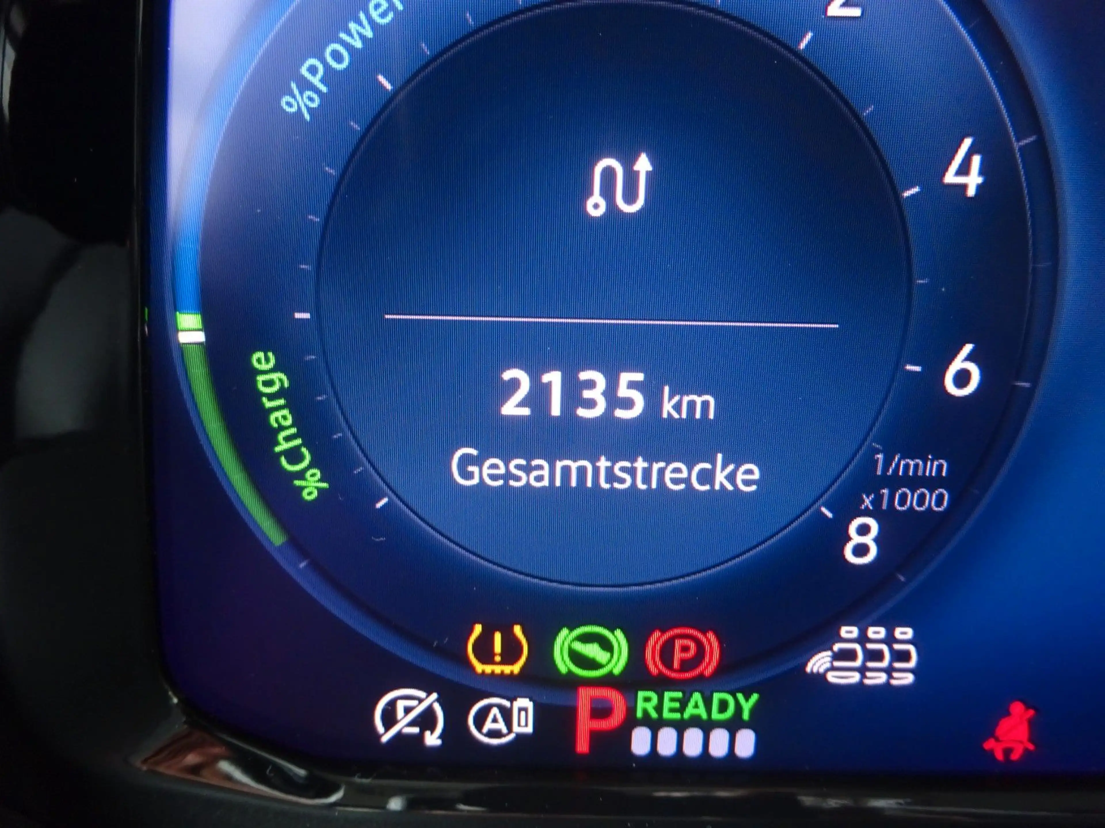 Ford Grand Tourneo Connect PHEV 150PS Autm. Titanium — photo 2