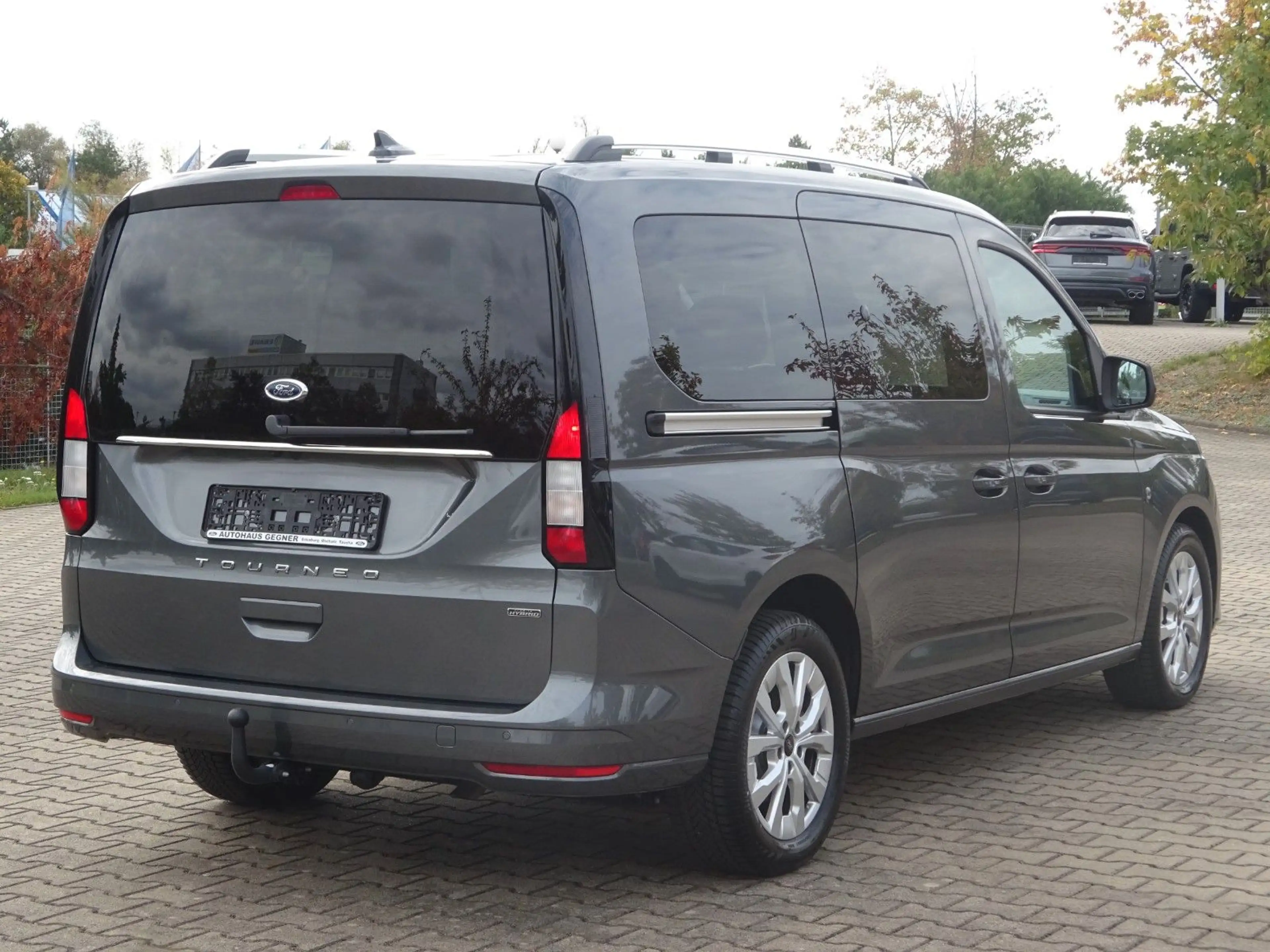 Ford Grand Tourneo Connect PHEV 150PS Autm. Titanium — photo 11
