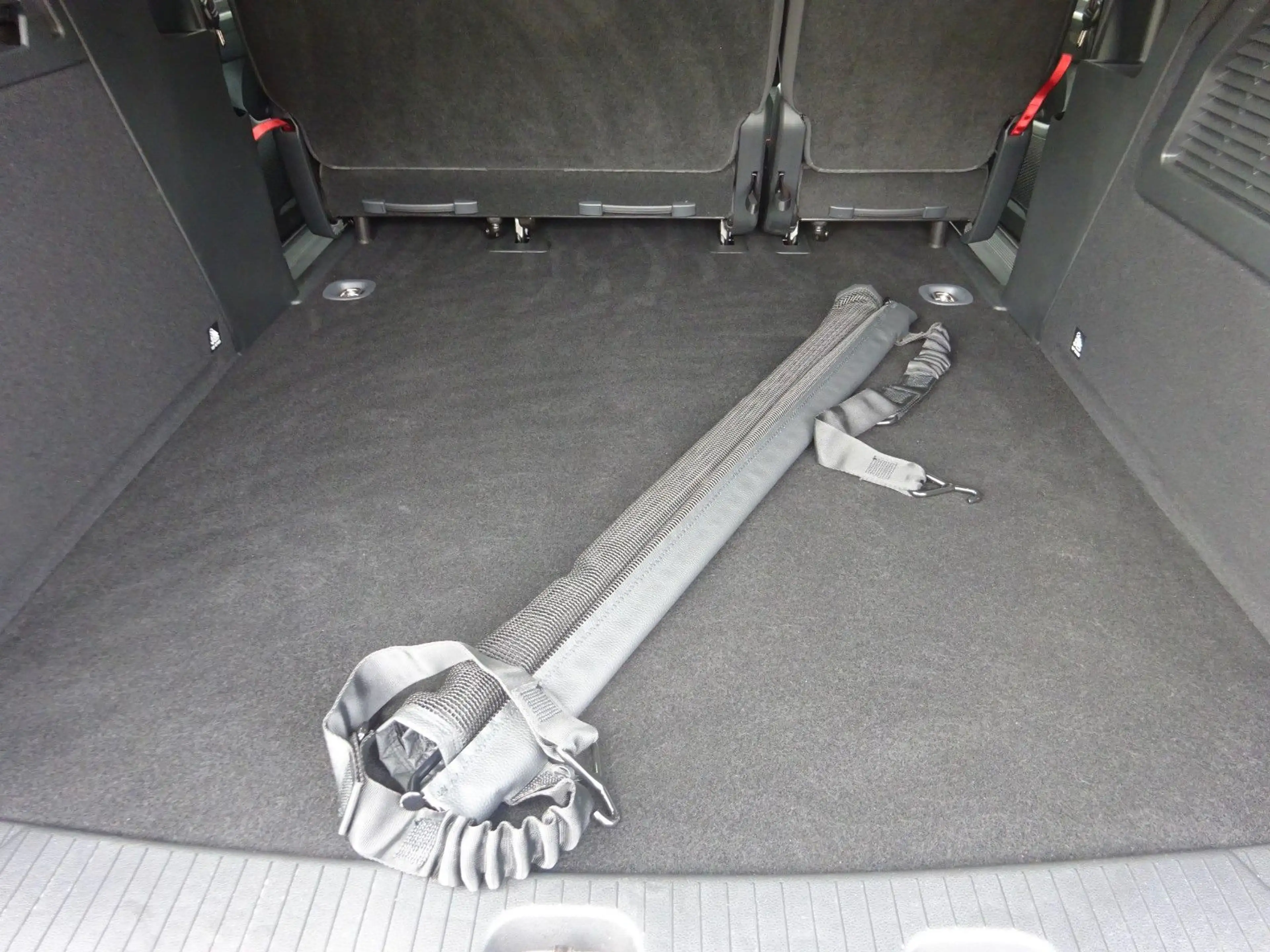 Ford Grand Tourneo Connect PHEV 150PS Autm. Titanium — photo 7