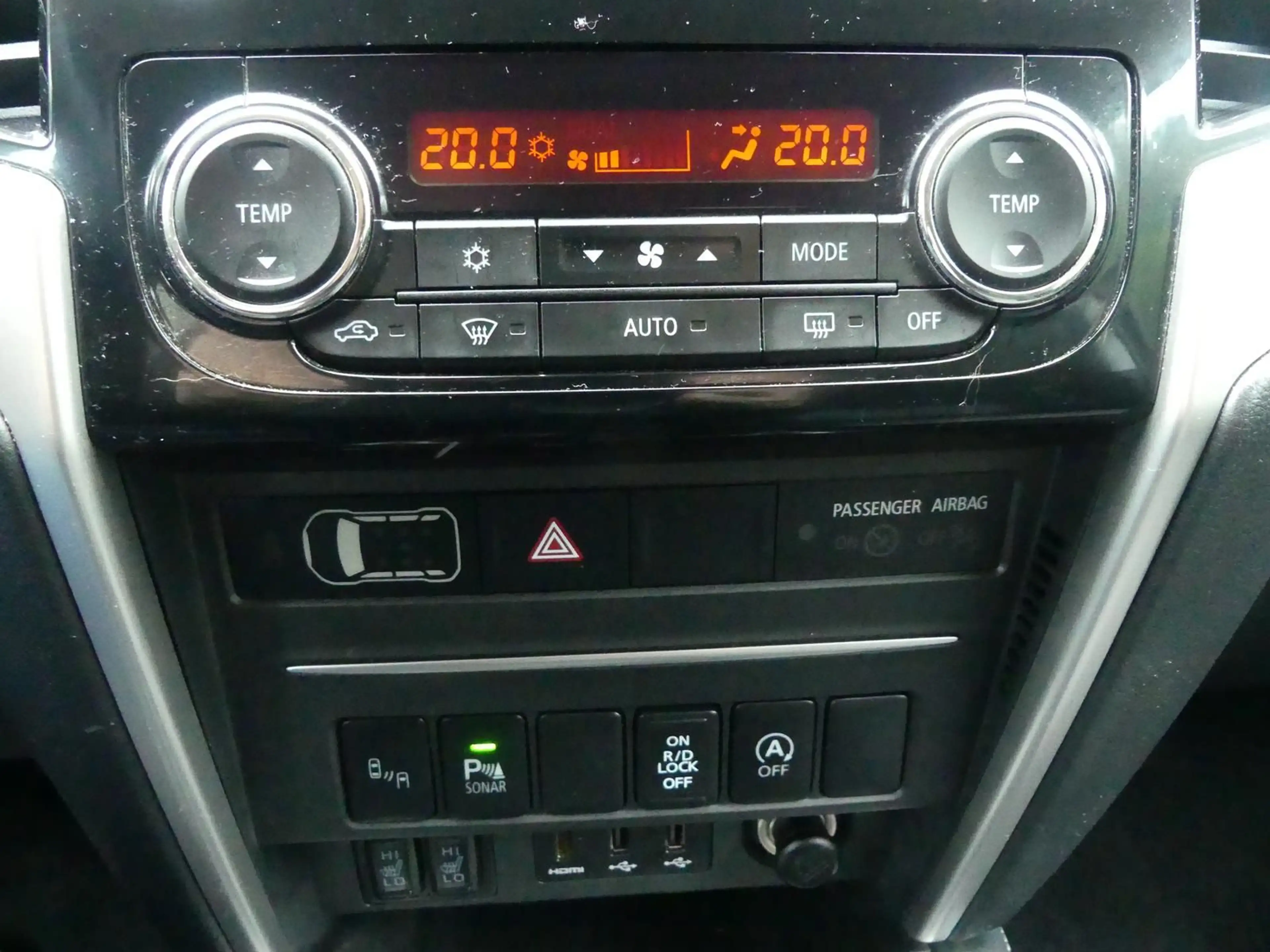 Mitsubishi L200 *DoKa*4WD*Klima*Sitzhzg*LED*Kam*AHK — photo 15