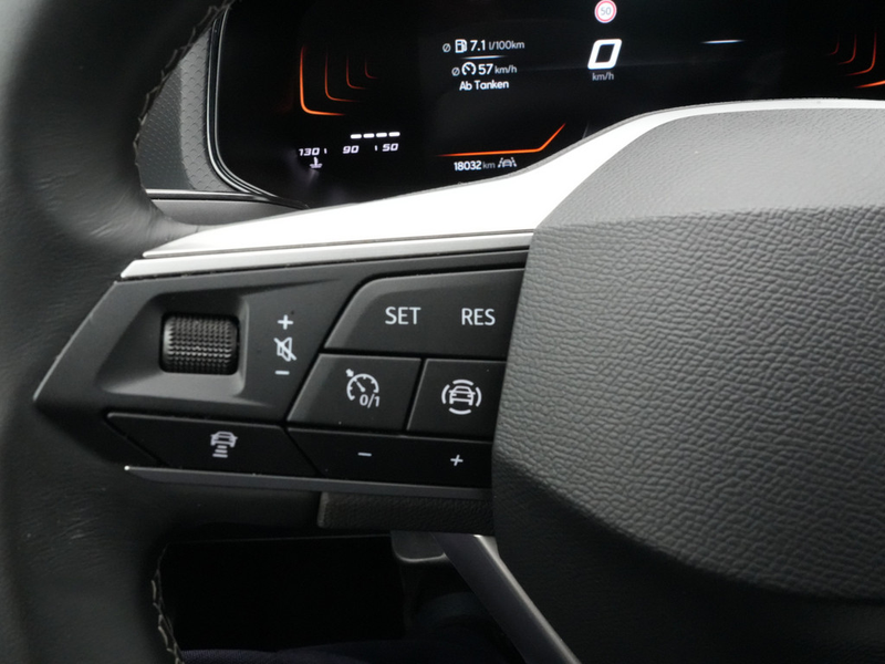 SEAT Arona Style KEYLESS PDC CARPLAY NAVI ACC VIRT — photo 5