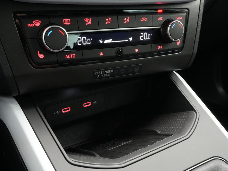SEAT Arona Style KEYLESS PDC CARPLAY NAVI ACC VIRT — photo 9