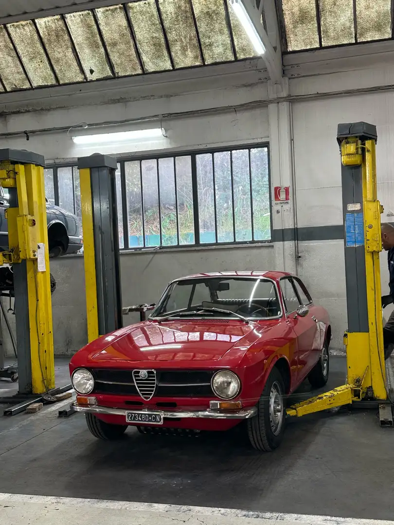 Alfa Romeo GT Junior 1600 Rouge - 1