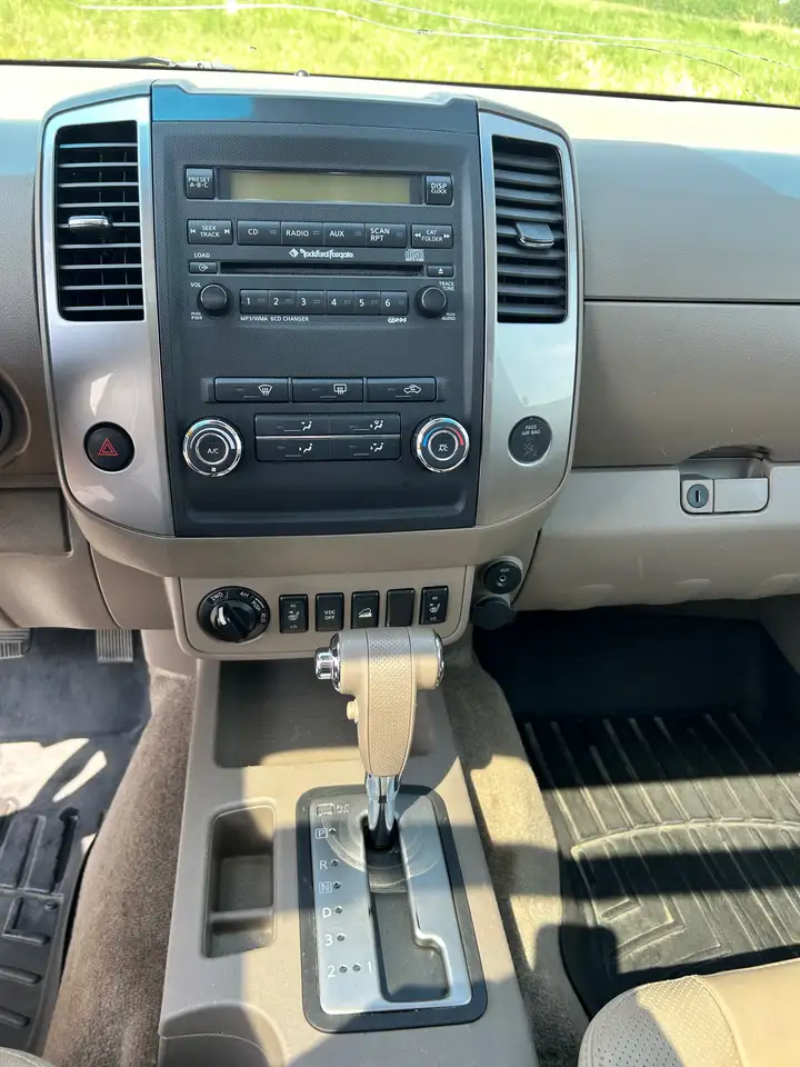 Nissan Frontier снимка Nissan Frontier