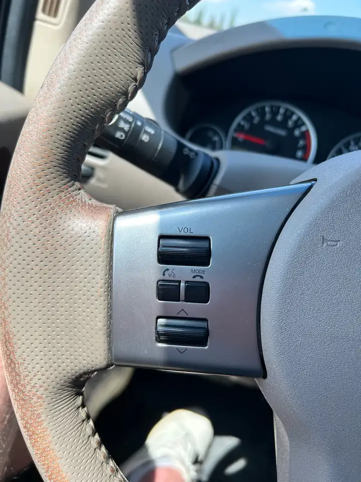 Nissan Frontier снимка Nissan Frontier