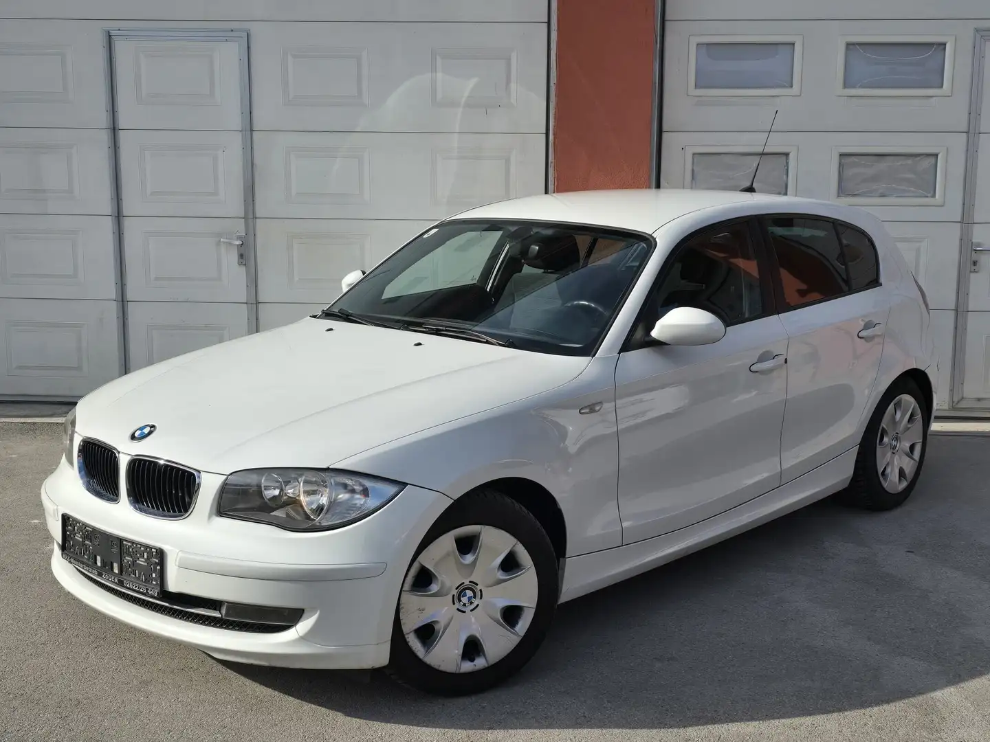 BMW 116 116i Österreich-Paket Weiß - 1