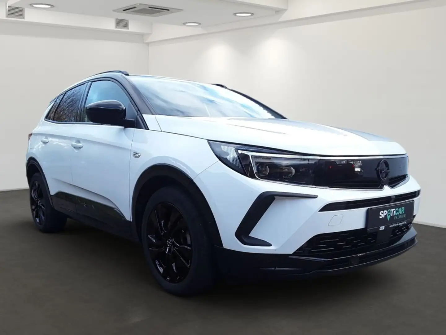 Opel Grandland Plug-in-Hybrid 1.6 DI Automatik GS Weiß - 2