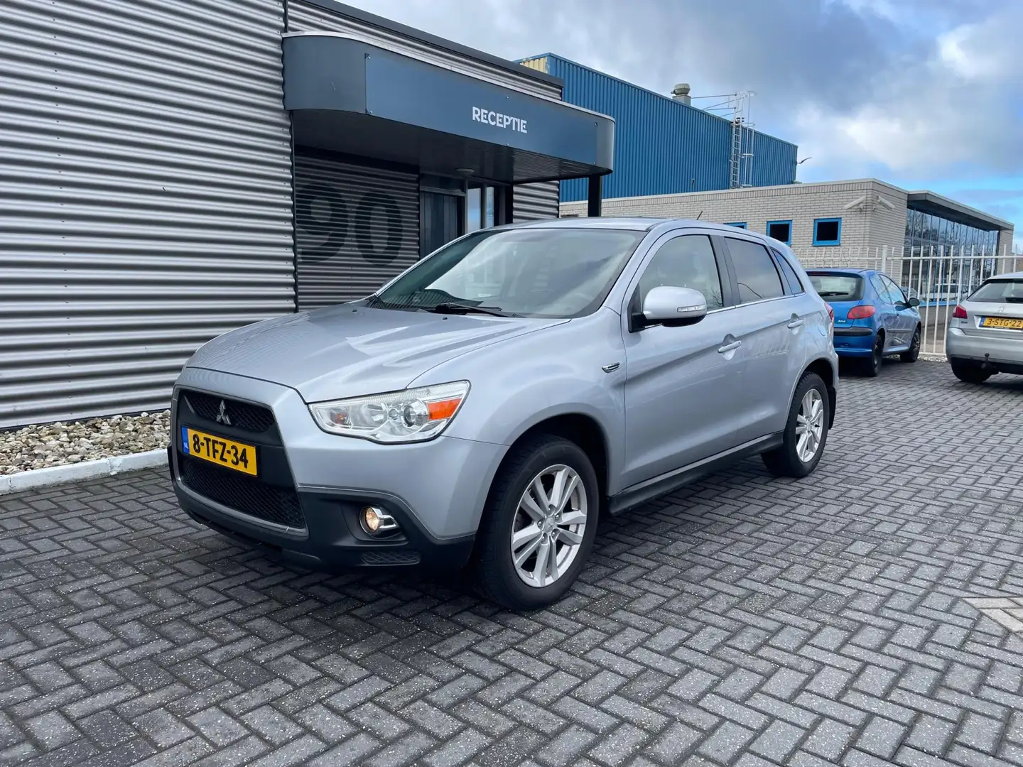 Mitsubishi ASX 1.6 Inform ClearTec | Nette auto Grau - 1