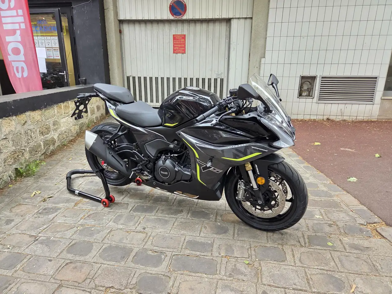 Benelli Tornado