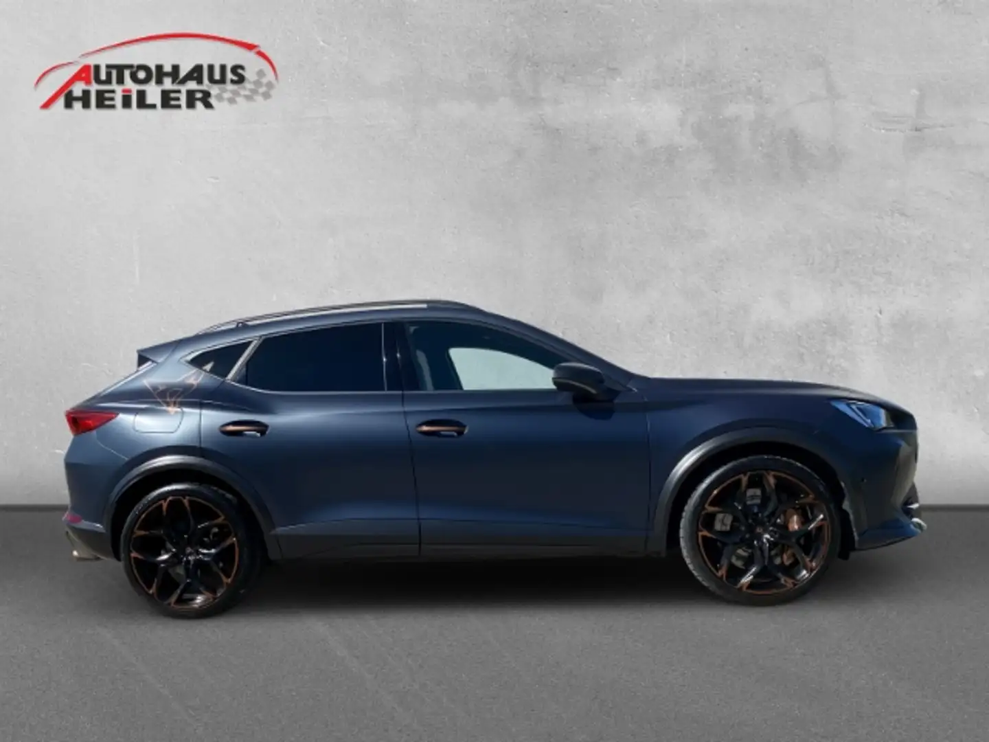 CUPRA Formentor VZ5 4Drive 2.5 TSI ''MATT FOLIERT'' Navi Leder Vol Noir - 2