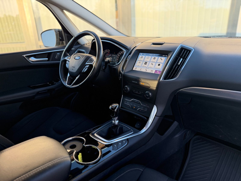 Ford S-Max S-MAX Titanium Ambiente PDC CarPlay 7 Sitze — photo 11