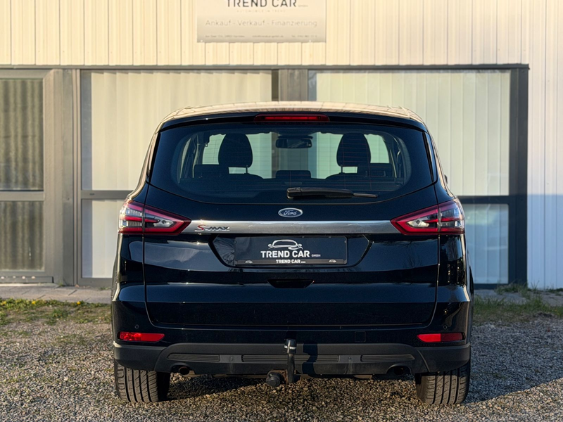 Ford S-Max S-MAX Titanium Ambiente PDC CarPlay 7 Sitze — photo 6