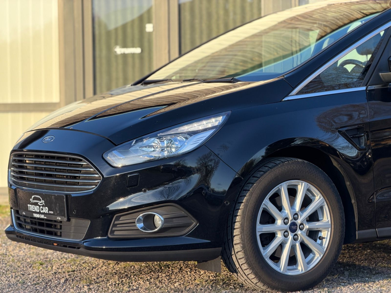 Ford S-Max S-MAX Titanium Ambiente PDC CarPlay 7 Sitze — photo 4