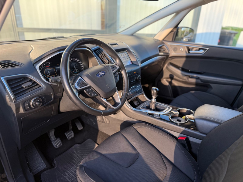 Ford S-Max S-MAX Titanium Ambiente PDC CarPlay 7 Sitze — photo 9