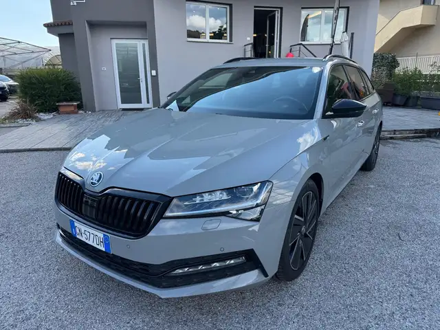 Skoda Superb Superb III 2016 Wagon Wagon 2.0 tdi evo Sportline 4x4 200cv dsg