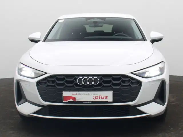 Audi A5 view 3