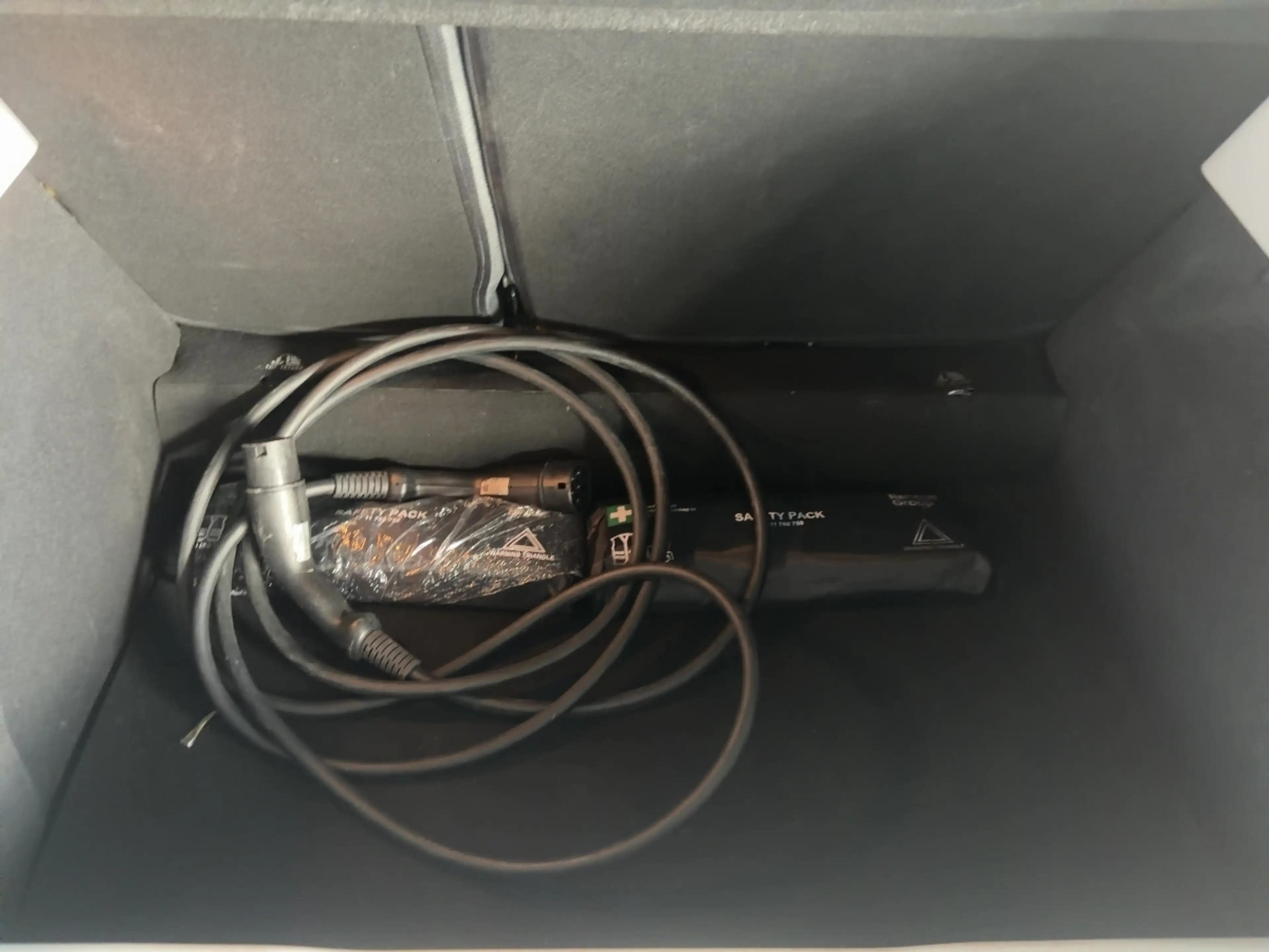 Renault ZOE Z.E.50 EXPERIENCE Klima PDC — photo 6