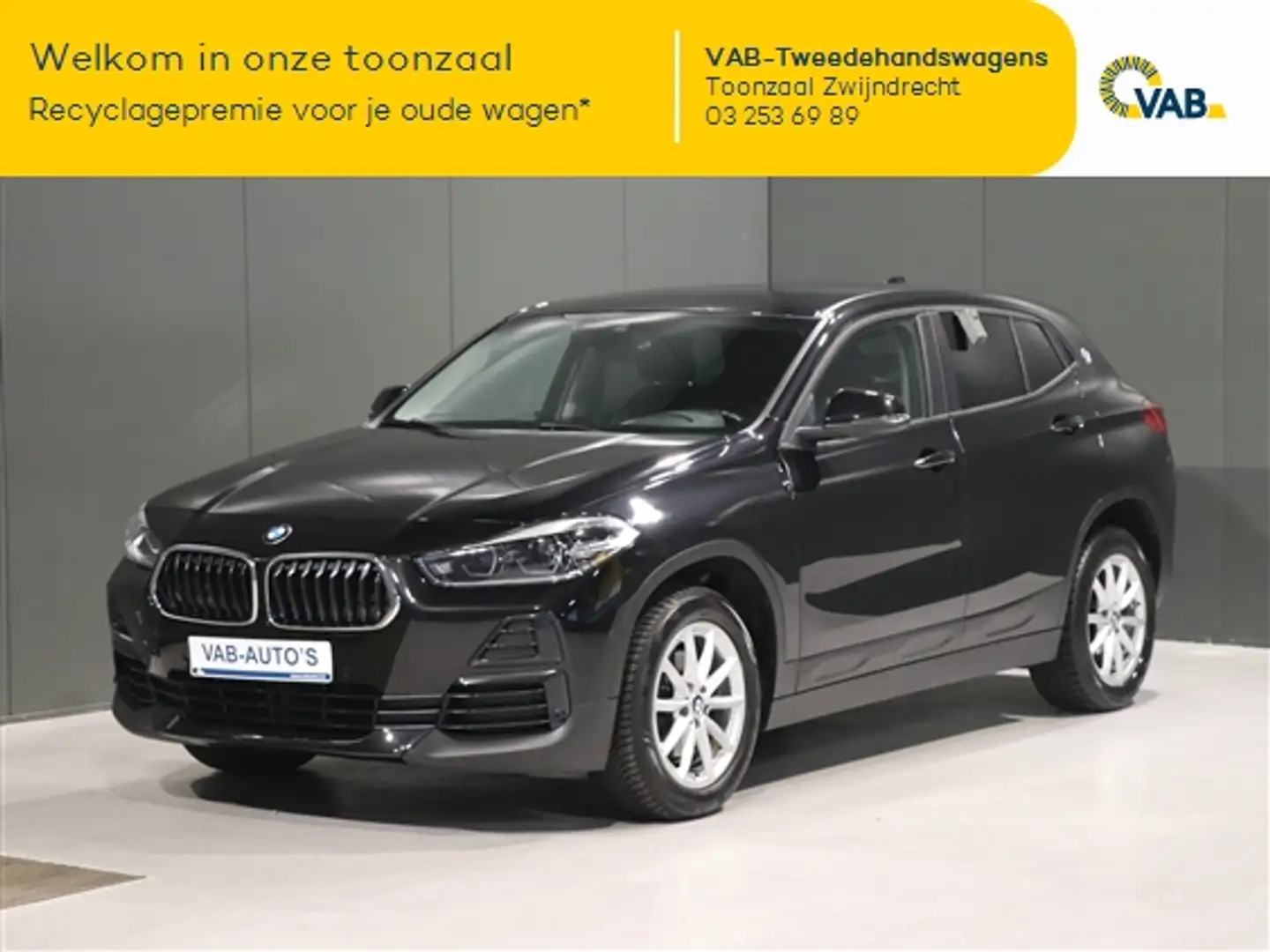 BMW X2 S-DRIVE 1.8i Černá - 1