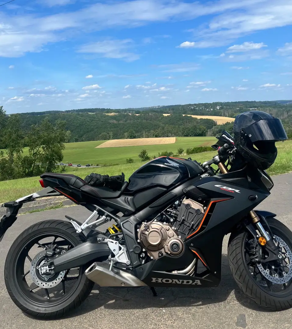 Honda CBR 650 Schwarz - 1